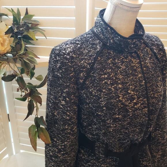 SANDRO SPORTSWEAR  BLACK/WHITE WRAP TIE BLAZER MED - Picture 6 of 6